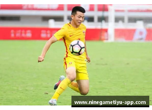 杨贺：中国足坛新秀的崛起与职业生涯探索